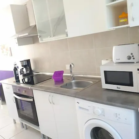 2Bedrooms Apartment With Amazing Terrace And Swimmingpool Apartamento *